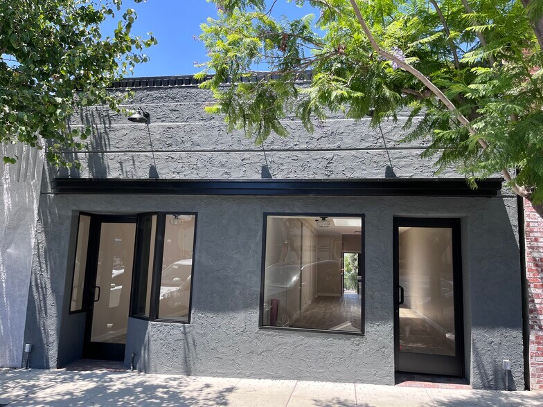 More Photos Of 10041 Commerce Ave, Tujunga Storefront For Sale