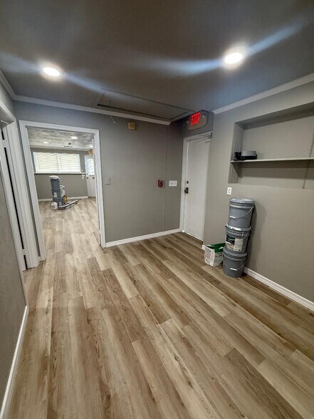 More Photos Of 1315 24th Ave SW, Norman Office For Lease