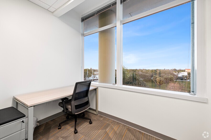 More Photos Of 3301 N University Dr, Coral Springs Coworking Space