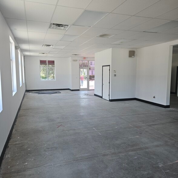 More Photos Of 2600 S University Dr, Miramar Unknown For Lease