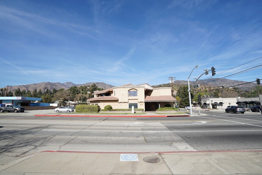 More Photos Of 351 E Foothill Blvd, Arcadia Medical For Lease