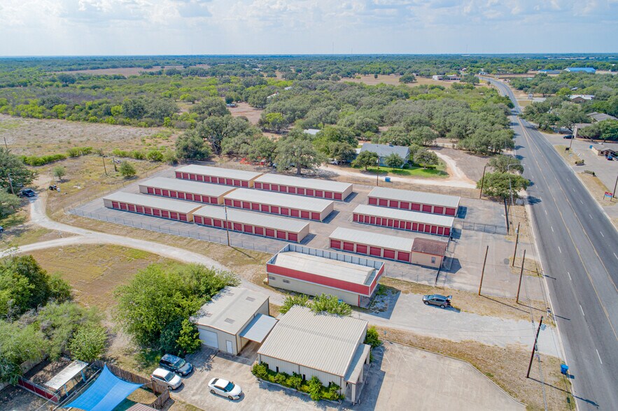 More Photos Of 4101 N Saint Marys St, Beeville Self Storage For Lease