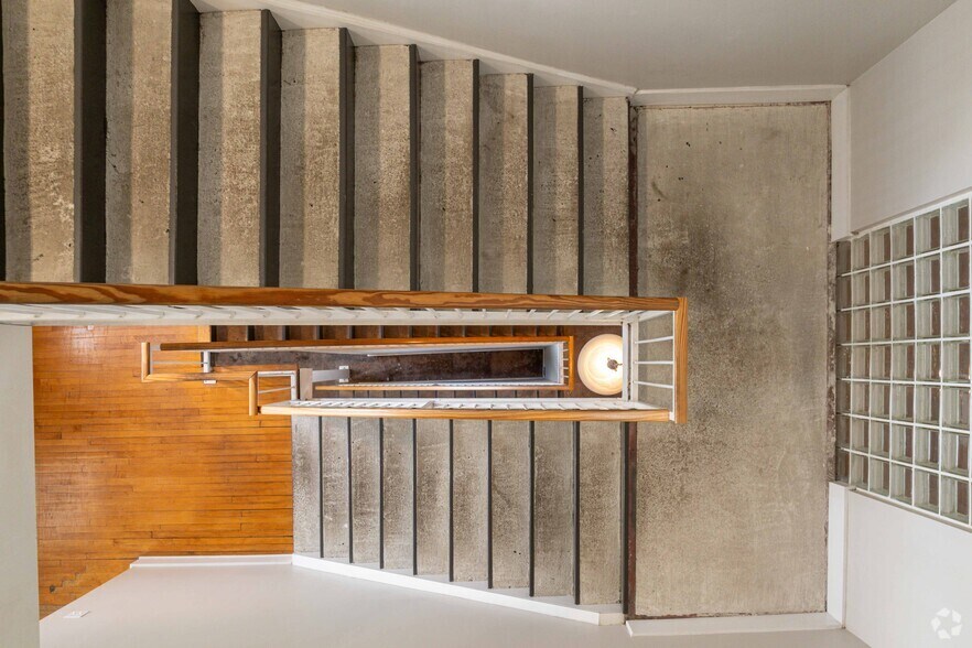 More Photos Of 445 King St, Charleston Office For Lease