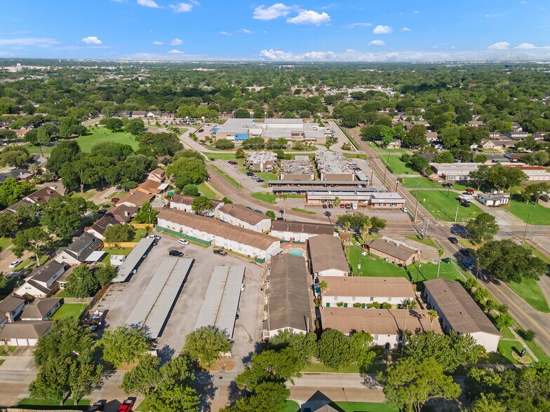 More Photos Of 2323 Burke, Pasadena Apartments For Sale