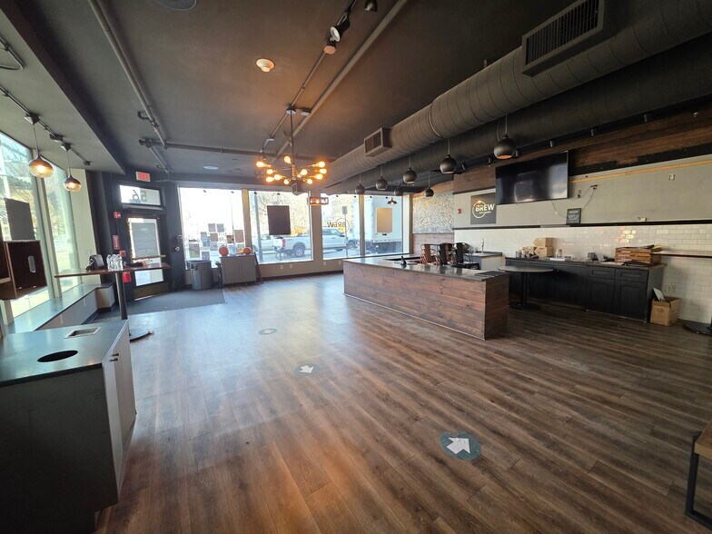More Photos Of 60 Franklin St, Worcester Apartments For Lease