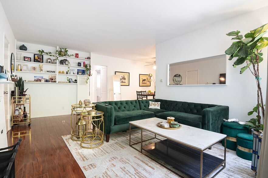 More Photos Of , Los Angeles Multifamily For Sale