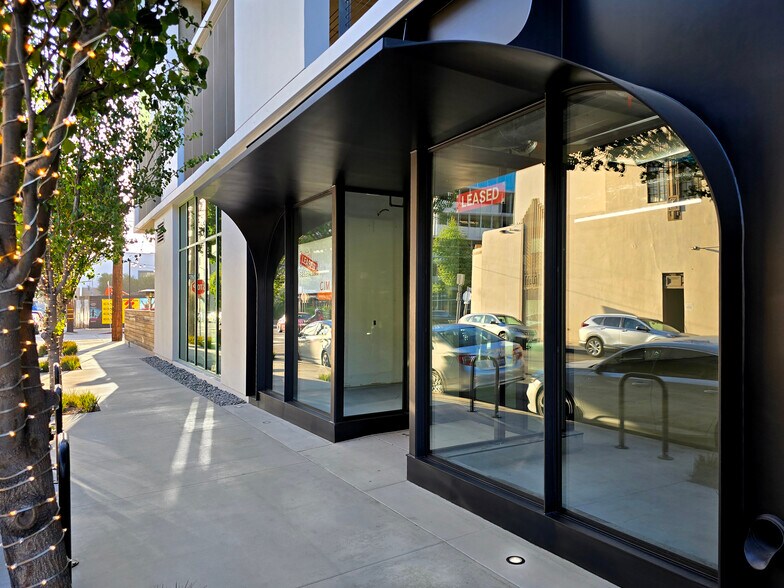 More Photos Of 7007 Romaine St, Los Angeles Office For Lease