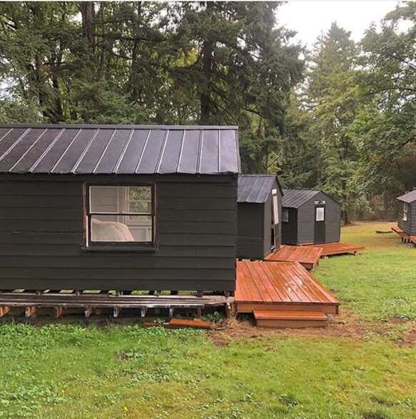 More Photos Of 13140 SE Flavel St, Portland Schools For Lease