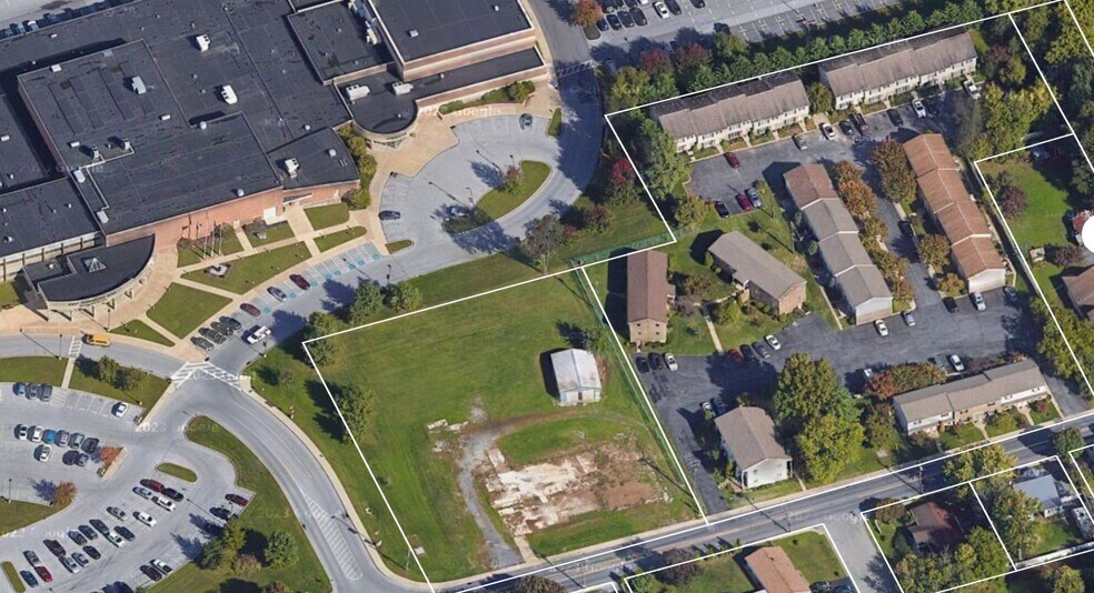 More Photos Of 325 W Shady Ln, Enola Land For Sale