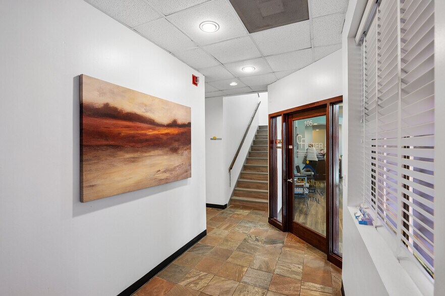 More Photos Of 3023 Marina Bay Dr, League City Medical For Lease