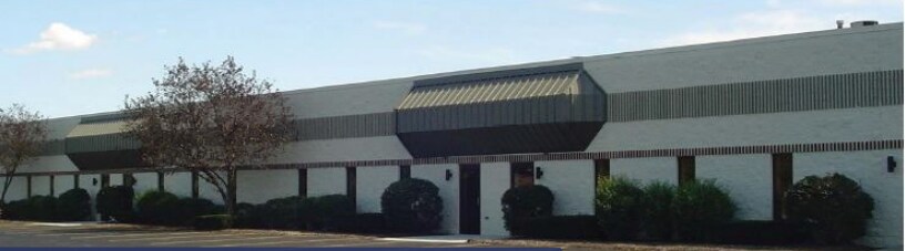 Primary Photo Of N63W22595-N63W22641 State Highway 74, Sussex Light Manufacturing For Lease