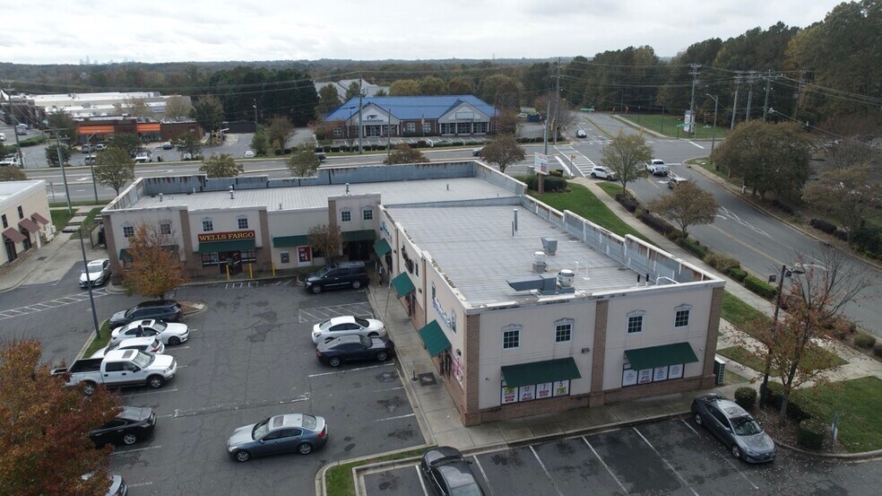 More Photos Of 10210 Couloak Dr, Charlotte Restaurant For Sale