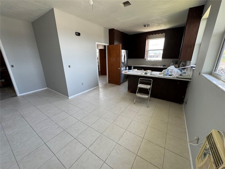 More Photos Of 4569 Tamiami Trl, Port Charlotte Freestanding For Sale