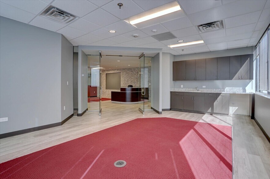 More Photos Of 140 E 19th Ave, Denver Office For Sale