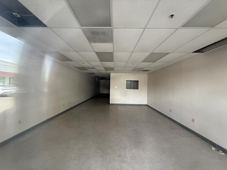 More Photos Of 4746 Portland Rd NE, Salem General Retail For Sale