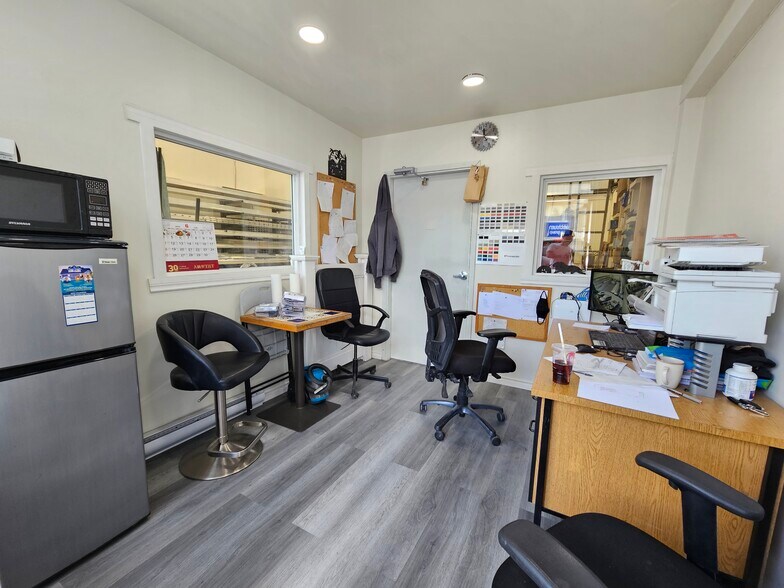 More Photos Of 11538 132A St, Surrey Industrial For Sale