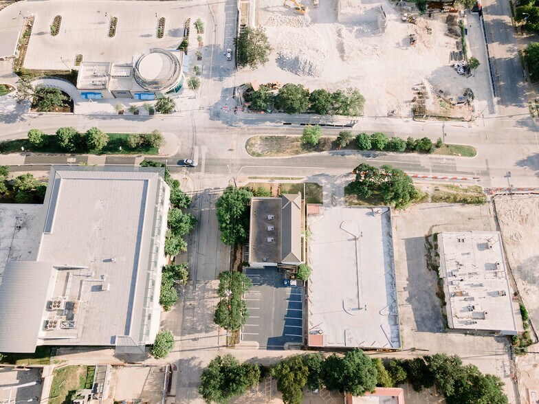 More Photos Of 614 E 12th St, Austin Office For Sale