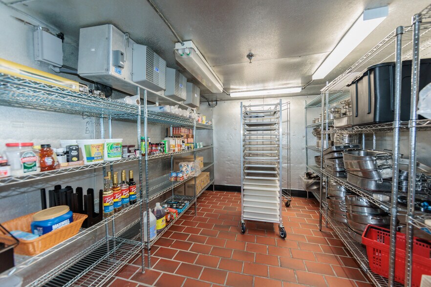 More Photos Of 8555-8735 Day Dr, Parma General Retail For Sale