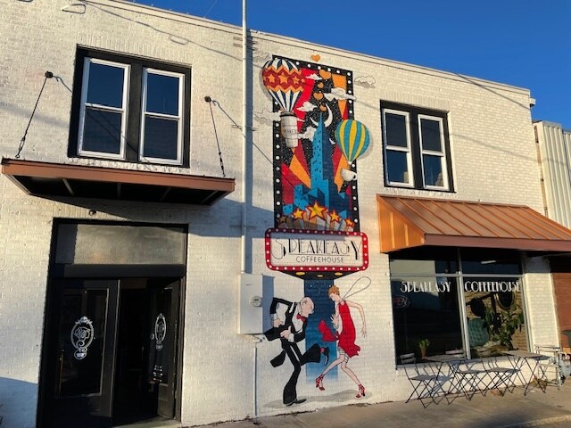More Photos Of 103 N Main St, Quitman Restaurant For Sale