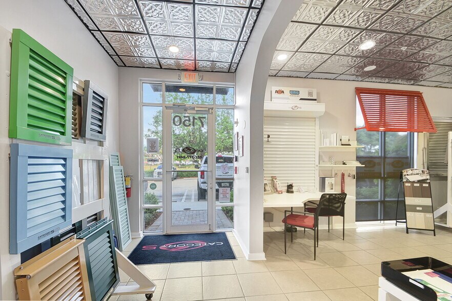 More Photos Of 7150 Seacrest Blvd, Lantana Showroom For Sale