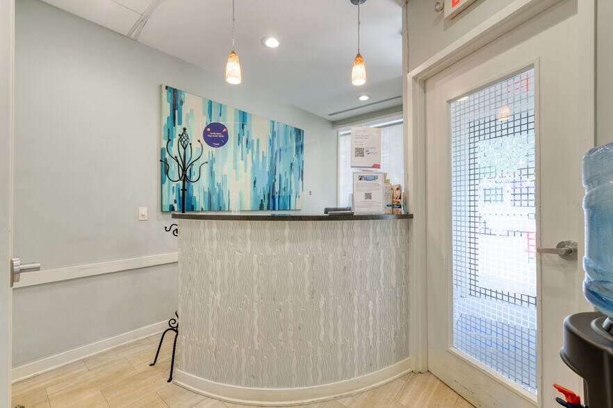 More Photos Of 200 Bloomfield St, Hoboken Storefront Retail Residential For Sale