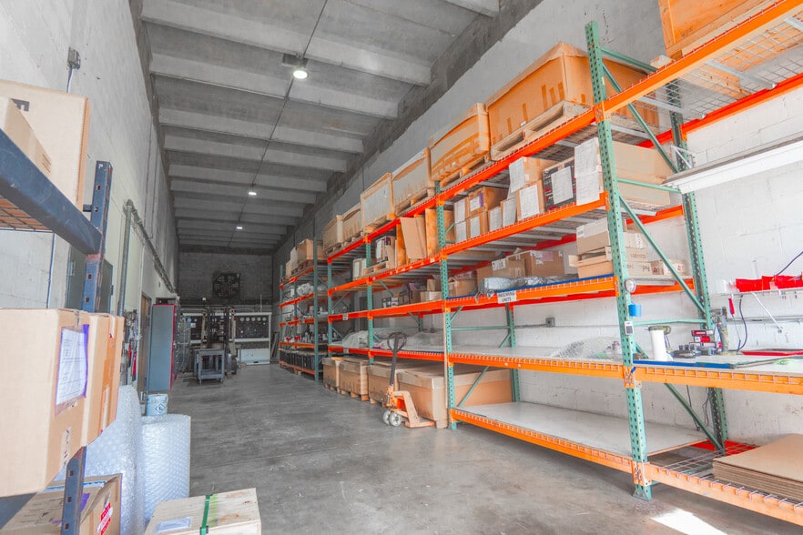 More Photos Of 7800 W 25th Ct, Hialeah Manufacturing For Sale