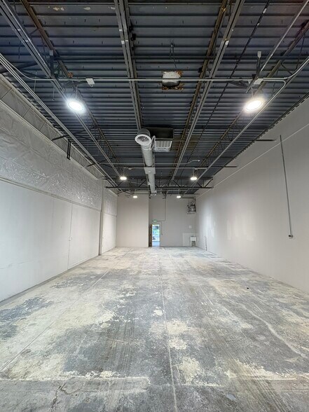 More Photos Of 5475 Peoria St, Denver Light Manufacturing For Lease