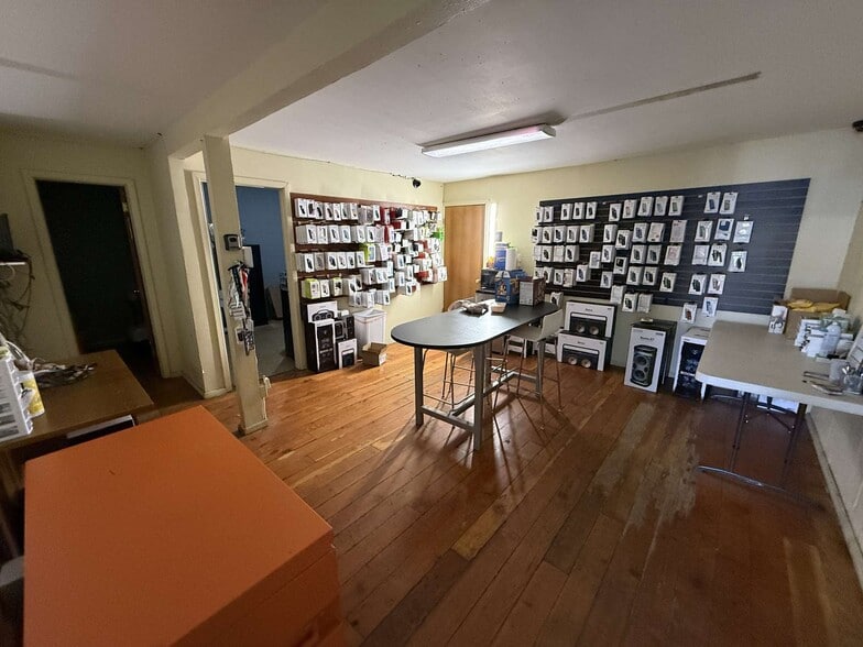 More Photos Of 2412 S Federal Blvd, Denver Storefront For Lease