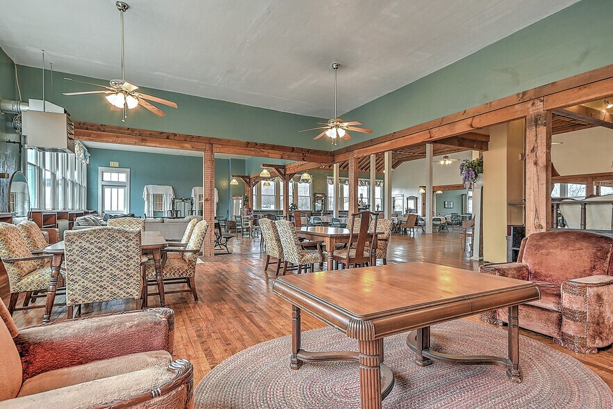 More Photos Of 19407 Bethel Rd, Abingdon Flex For Sale