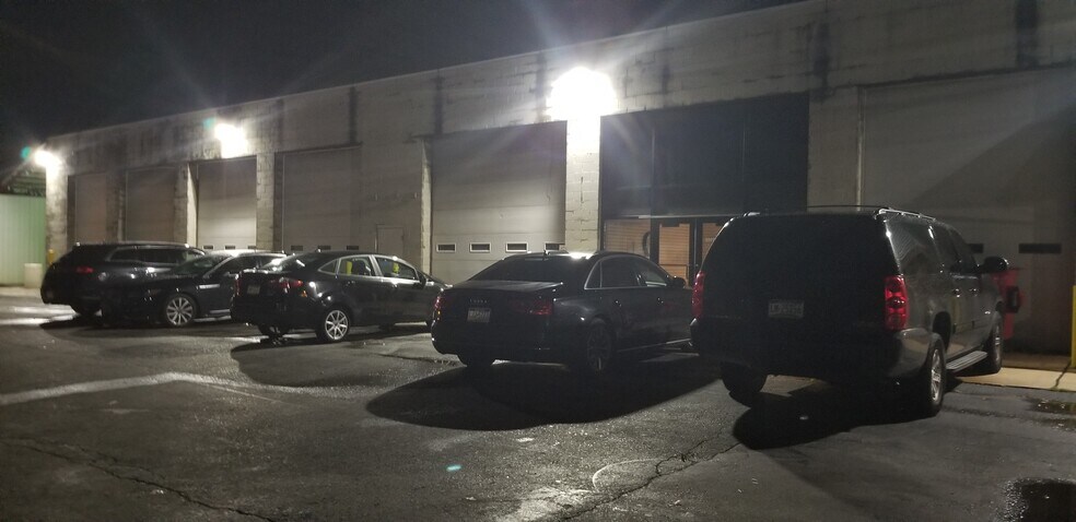 More Photos Of 742 Ashland Ave, Folcroft Warehouse For Lease