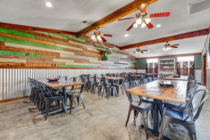 More Photos Of 8336 TX 570, San Angelo Restaurant For Sale