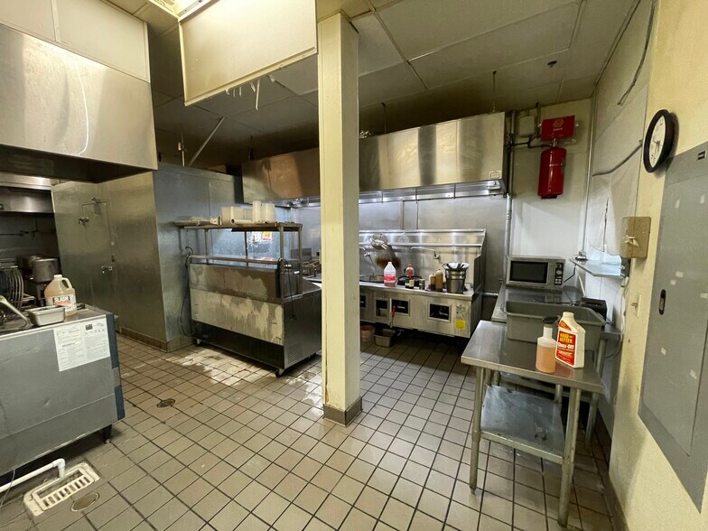 More Photos Of 6011 El Cajon Blvd, San Diego Freestanding For Lease