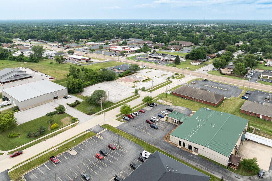 More Photos Of 4390 N Illinois St, Swansea Land For Sale