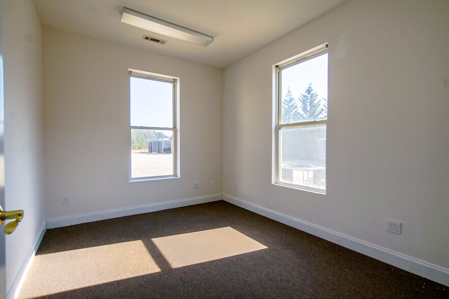 More Photos Of 921 Harmony Rd, Eatonton Loft Creative Space For Lease