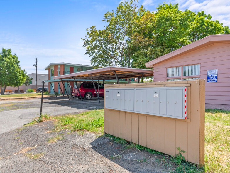 More Photos Of 5004-5010 E 1st Ave, Spokane Valley Apartments For Sale