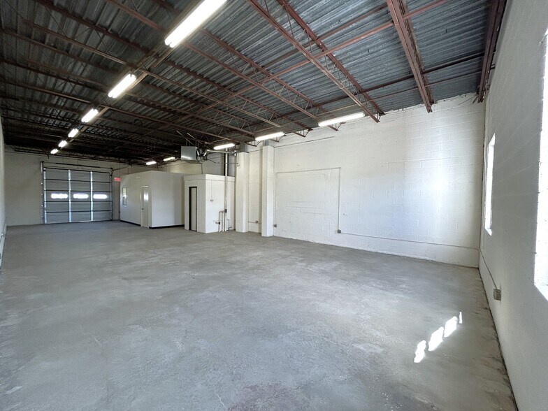 More Photos Of 601-615 Lofstrand Ln, Rockville Warehouse For Lease
