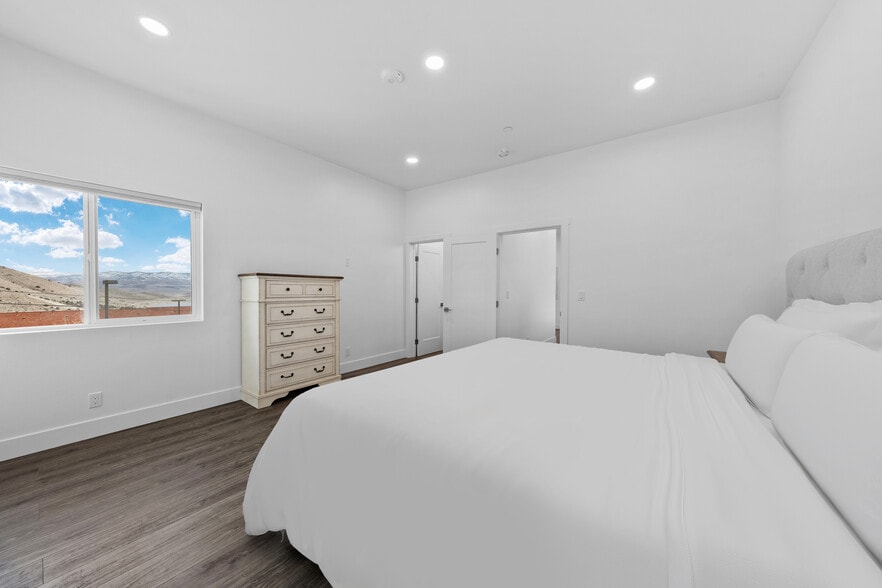 More Photos Of 1929 US-395, Gardnerville Apartments For Sale