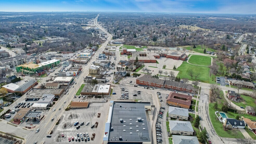 More Photos Of N89W1689 Appleton`, Menomonee Falls Supermarket For Sale