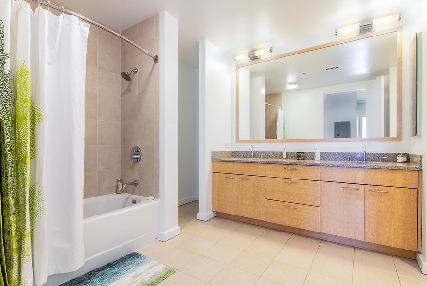 More Photos Of 100 Grand Ave, Oakland Apartments For Lease