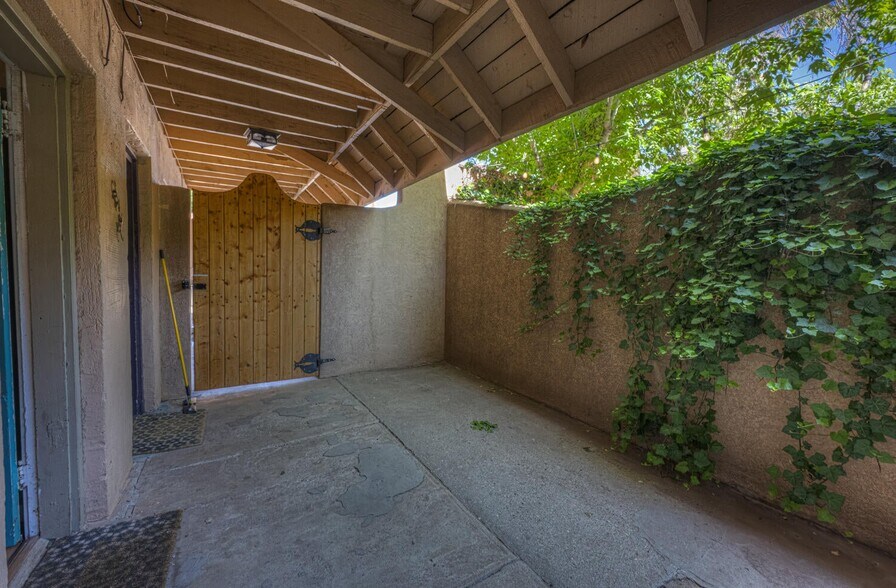 More Photos Of 103 W Ryus St, La Veta Hotel For Sale
