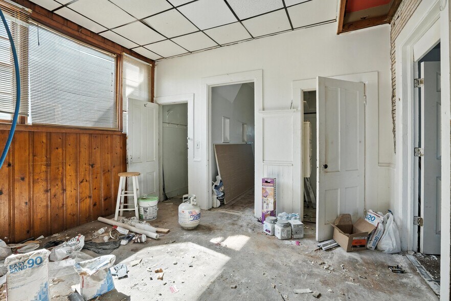 More Photos Of 1614 W 3rd St, Davenport Apartments For Sale