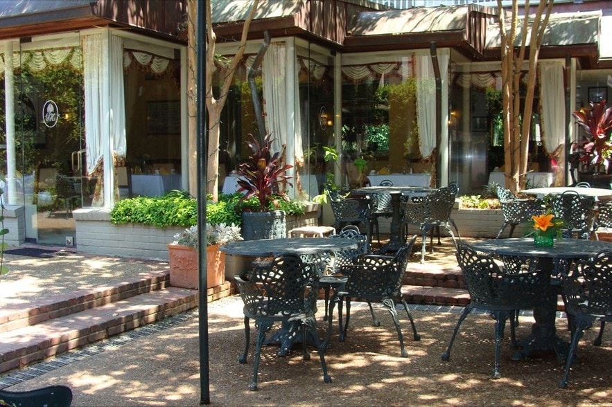 More Photos Of 201 N Pearl St, Natchez Hotel For Sale