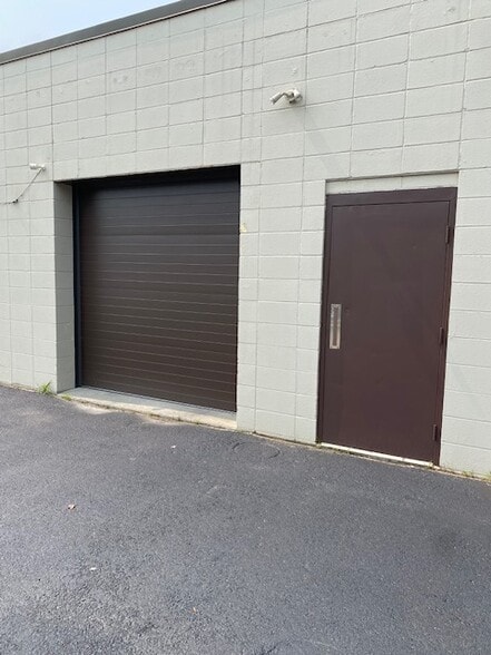 Primary Photo Of 15 Enterprise Ln, Smithfield Industrial For Lease