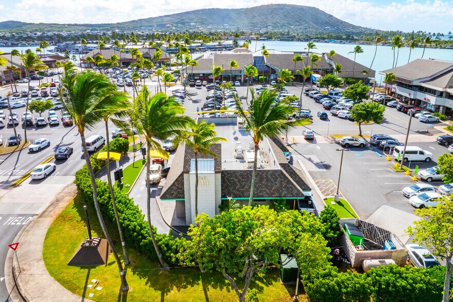 More Photos Of 377 Keahole St, Honolulu General Retail For Sale