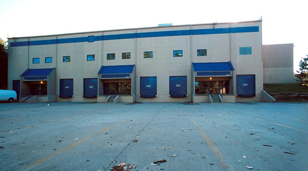 More Photos Of 1520 NW Vivion Rd, Kansas City Warehouse For Lease