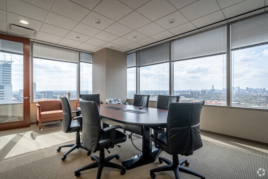 Photo of 21st Floor Ste 2190