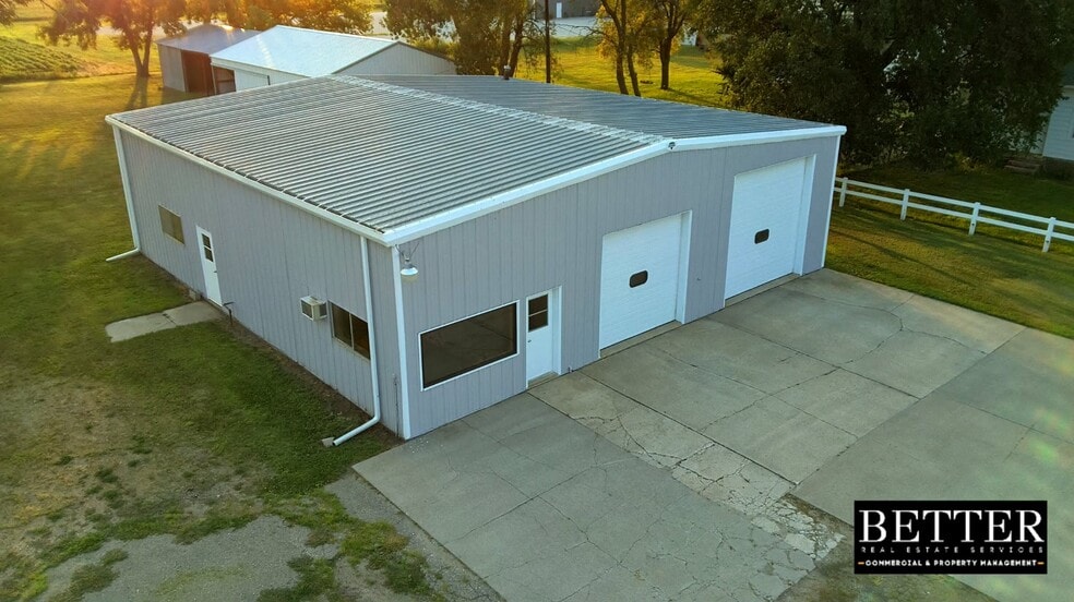 Primary Photo Of 408 Strickler St, Waco Flex For Sale