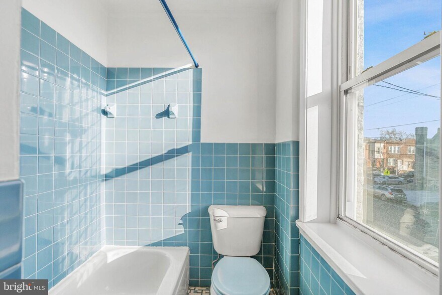 More Photos Of 2053 S Croskey St, Philadelphia Freestanding For Sale