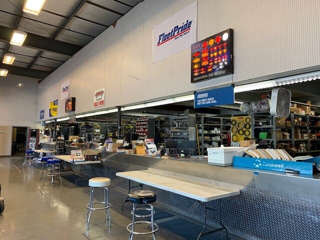 More Photos Of 557 Riverside Ave, Burlington Industrial For Sale