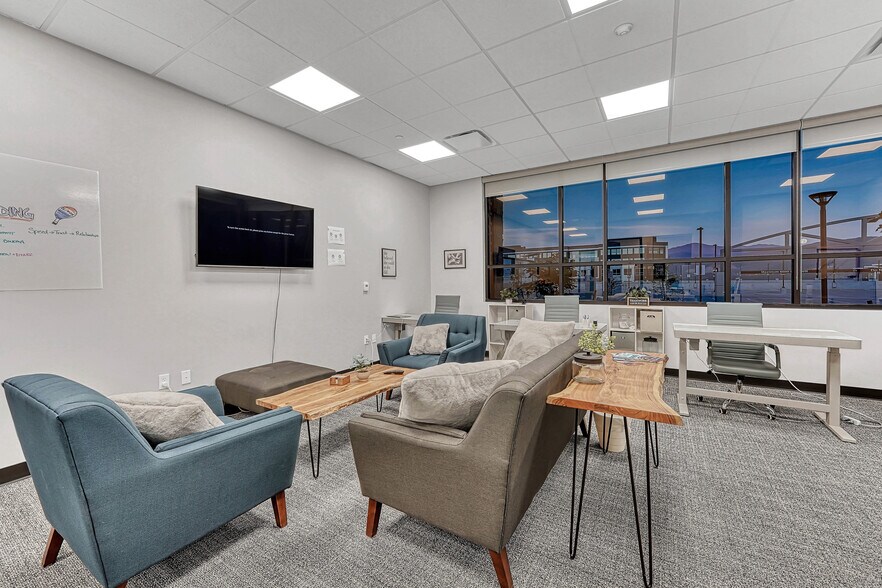 More Photos Of 1915 Democracy Pt, Colorado Springs Loft Creative Space For Lease